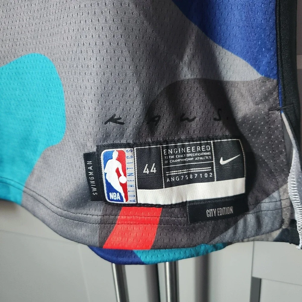New Nike Brooklyn Nets City Edition KAWS NBA Jersey Basketball M Medium 44 $120